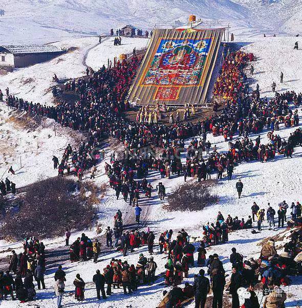 藏族展佛节，场面宏伟壮观 第1张图片